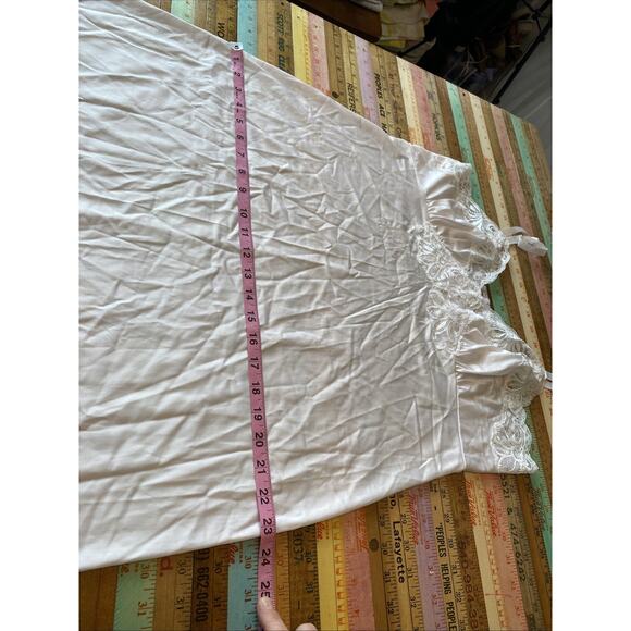 Vintage SHADOWLINE Full Figure Cream Lace Edge Slip Dress Sz 42 XL Retro Midi A - Picture 10 of 10